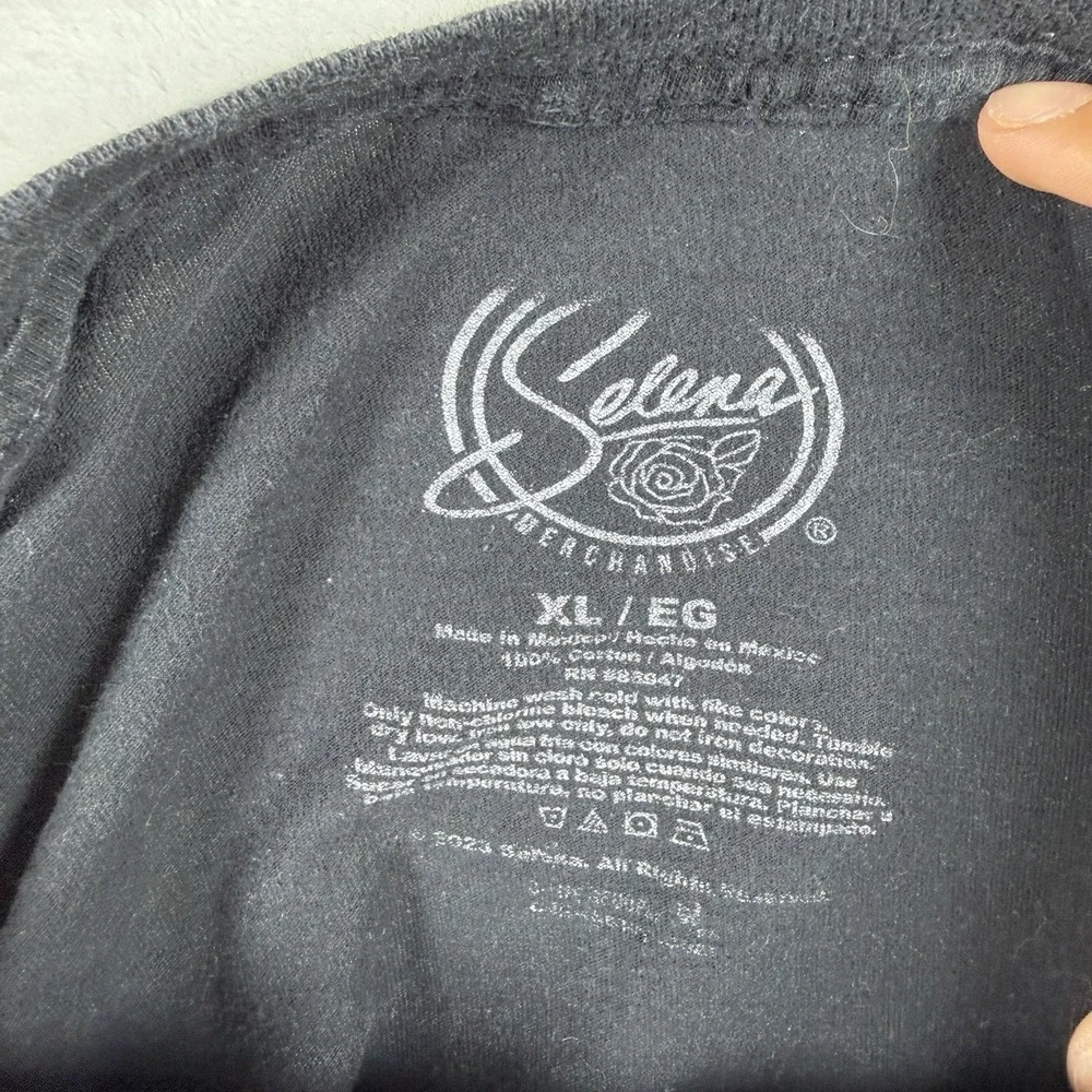 Selena Quintanilla Queen Of Cumbia Graphic T-Shirt Black Tejano Music XL Legend